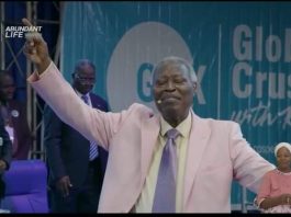 Don’t Be Comfortable With Average Life, Kumuyi Admonish Youths