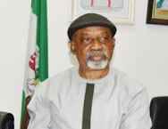 BREAKING NEWS: EFCC Arrests Chris Ngige