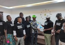 Oshimili North Lawmaker Receives APC Nomination Form From Igbuzo Youths