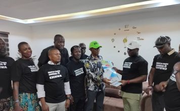 Oshimili North Lawmaker Receives APC Nomination Form From Igbuzo Youths